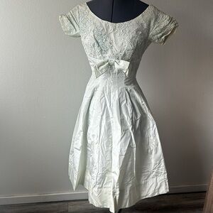 Pandora dress Vintage Mint Green pastel embroidered 1950's style VINTAGE
